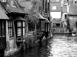 Bruges in Black and White — Use of B&W to highlight textures and enhance a feeling of nostalgia and sense of historical perspective