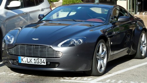 Aston Martin Virage