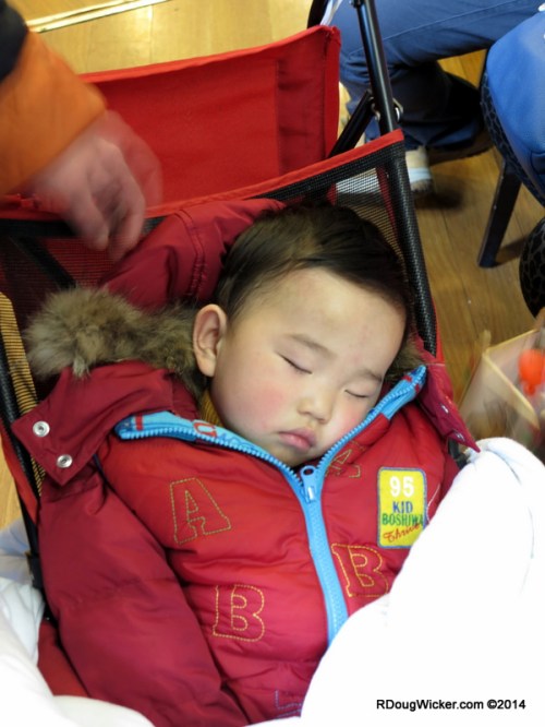 Dim Sum Enthusiasm in the Waiting Area