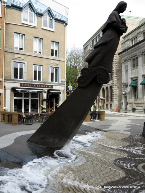 Lower Town Fountain and Statue