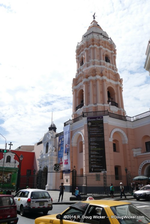 Basilica of Our Lady of the Rosary and Convent of Santo Domingo