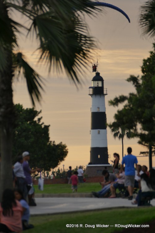 Paragliding by La Marina Lighthouse