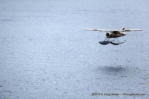 De Haviland DHC-3 Otter on Approach