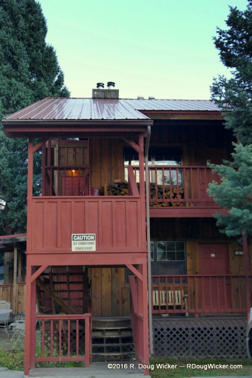 Riverside Lodge & Cabins — Our elevated corner room