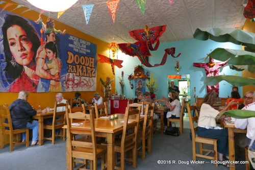 Café 1Zero6 — intimate interior