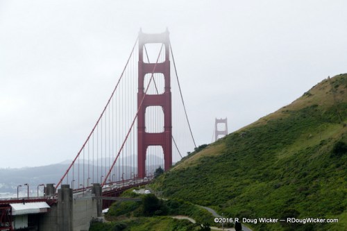 Golden Gate in Mist